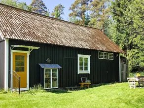 Country Cottage Near Ullared - Image 3