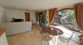 Bas de villa au chant des cigales - Image 2