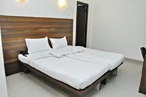 Hotel Royal Enclave - Image 2