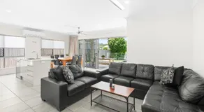 Blue Lagoon Villas - Image 3