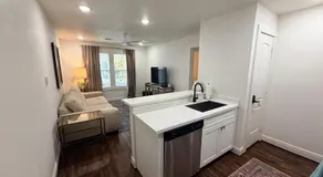 Quiet Private 1BR Apartment 10 mins to Med Center - Image 3