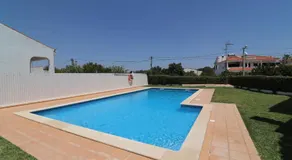 3-Bed Townhouse with pool in Albufeira Balaia - Image 4