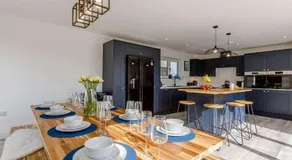 4 Bed in Holsworthy oc-85673 - Image 3