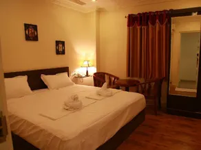 Grand Treat Hotel - Image 5