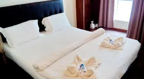 Alonto Hotel - Image 2