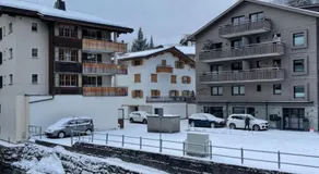 TOP LOCATION - Klosters center - 130m distance to ski lift Parsenn Gotschnabahn and railway station Klosters Platz - direct connection to Davos - Image 3