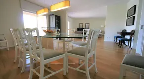 Modern Apartment in Luxurious Condominium - Image 4