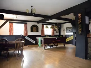 Three Horseshoes Inn - Image 4