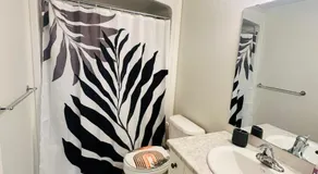 Sky Cove - Modern Comfort, Simple, Cozy, Central - Image 2