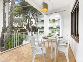 Apartment in Llafranc near Sandy Beach - Image 3