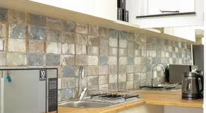 Urban Oasis Apartments at Hidas - Image 4