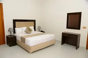 Park View Hotel Gulberg - Image 4