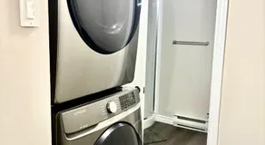 Cozy Comfort Stay Moncton - 2 Bedrooms with Kitchen and Parking - Image 2