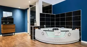 NG Prestige - Nain I Suite Spa Privatif Premium I Jacuzzi - Sauna - Netflix - Projecteur - Image 2