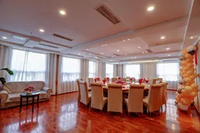 Homeland Hotel - Image 4