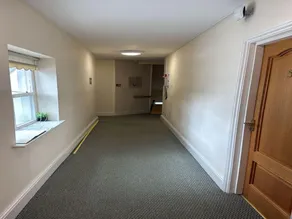 Standard Twin Room - Image 5