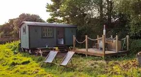 Kenny’s Hut - Image 4