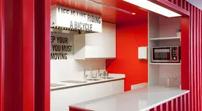 Sant Jordi Hostels Gracia - Image 5