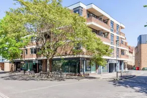 A'nB Oxford LUX 2-Bedroom plus private parking 5-STAR Central OX1 - Image 2