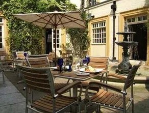 Loughborough Hotel - Image 3