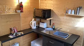 Vigo Retreat cabin 1 - Image 3