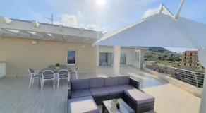 Sapphire Penthouse - Image 3