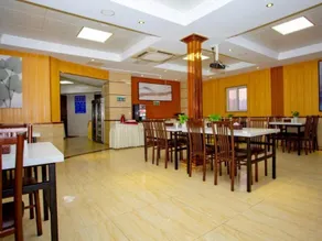 GreenTree Inn Anhui Chuzhou World Trade Plaza Longpan Express Hotel - Image 4