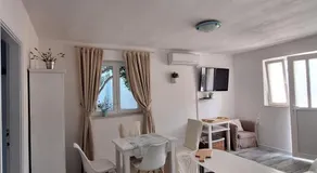 Apartman Mediteraneo by Villas Guide - Image 4