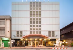 Dhevaraj Hotel - Image 4