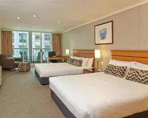 Radisson Hotel & Suites Sydney - Image 2