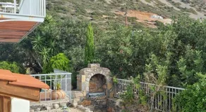 Plaka-sleeps4-parking-pool-hottub-seaviews - Image 5