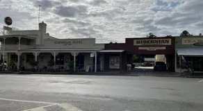 Hibernian Hotel - Image 2