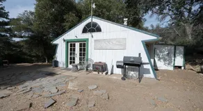 Group Bunkhouse Sleeps 12 Mountain Views - Image 5