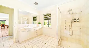 Cockburn Airoprt 6BR Farmstay nr Fremantle&Beach - Image 2