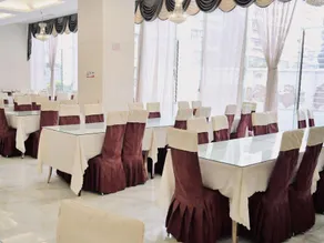 Jade Ripples Hotel - Image 3