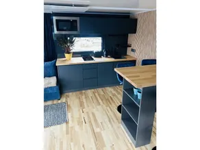 Premium Houseboat Blue Lagoon - Image 2