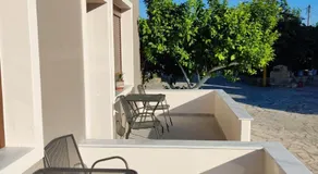 Erietta Rooms - Image 3