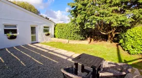 Cottage - Image 4