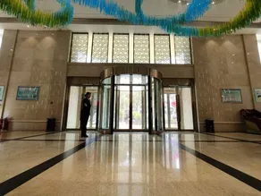 Zhengzhou Yindu Hotel (China Great Wall Aluminum) - Image 3