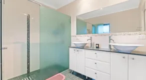 Mountain Haven 5-BR Escape - Image 3