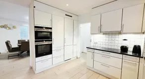 Charming family villa - Image 3