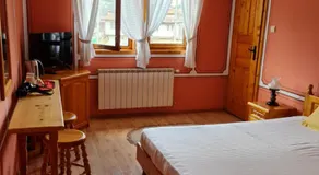 Guest House Astra - Image 2