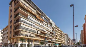 Lujan Deluxe Suites by Valcambre - Image 5