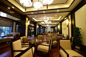 Sun Full Hotel - Image 2