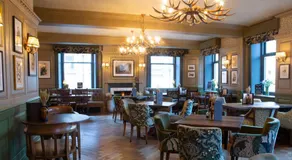 Bulls Head, Castleton - Image 5