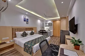 The Divine Hotel - Image 2
