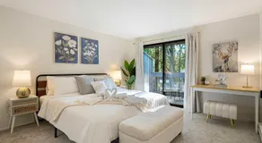 Marbella Lane-Cozy Luxury Townhome near Microsoft - Image 2