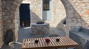 Shiro - traditional stone villa - Image 5