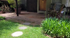 Riverbush Lodge Guesthouse - Image 5