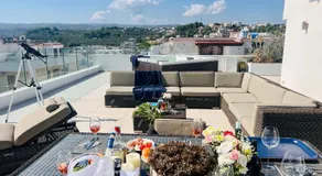 V Penthouse - Image 4